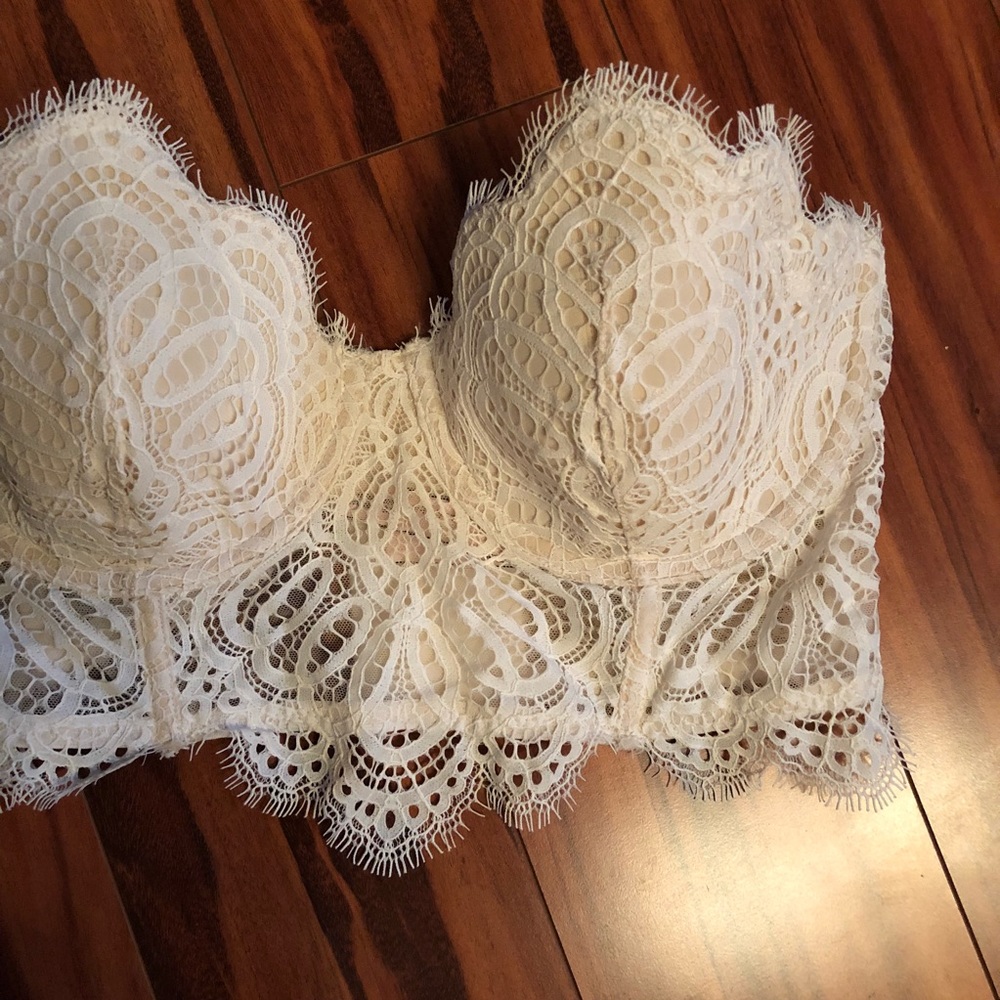 Victoria Secret Strapless Bra